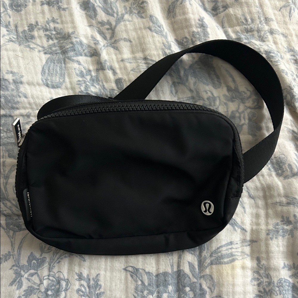 lululemon athletica Black Belt Bag for Men